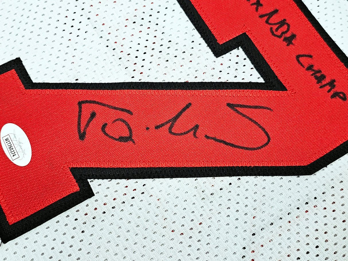 Chicago Bulls Toni Kukoc Autographed White Jersey "3x NBA Champ" JSA Stock #215749