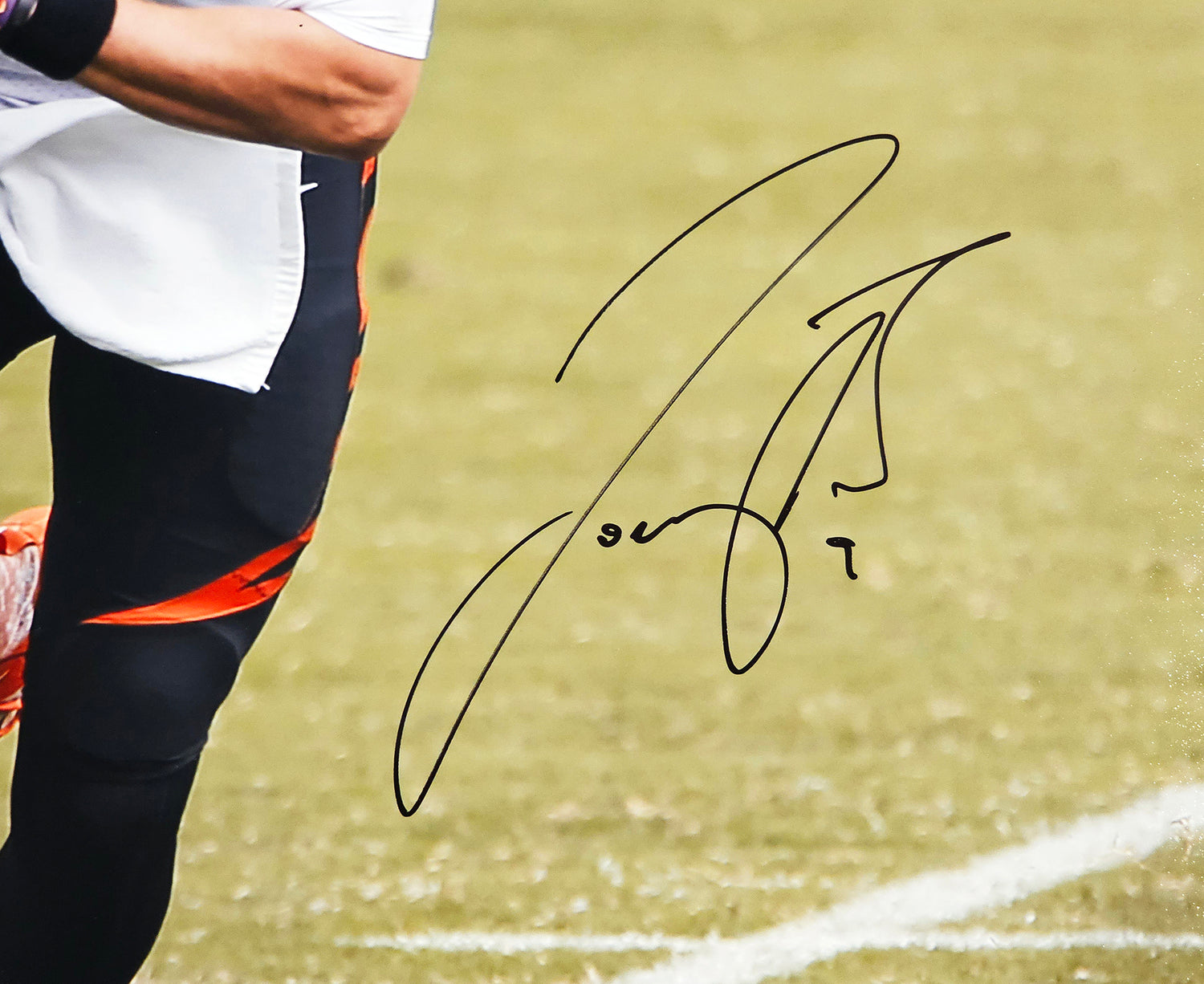 Joe Burrow Autographed Framed 16x20 Photo Cincinnati Bengals Fanatics Holo Stock #233879