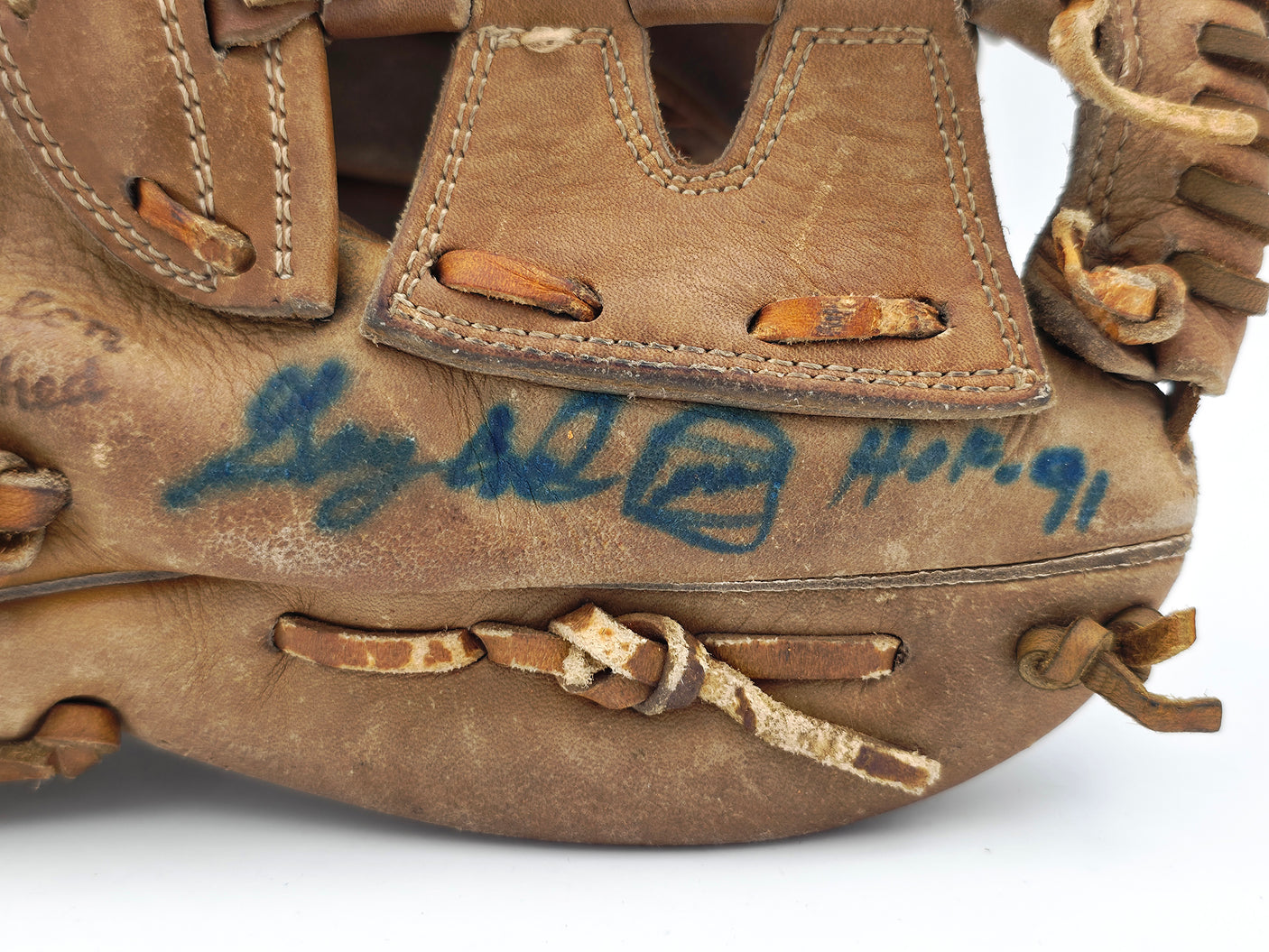 Gaylord Perry Autographed Wilson Player Model Baseball Glove Cleveland Indians "HOF 91" Beckett BAS QR #BK65799