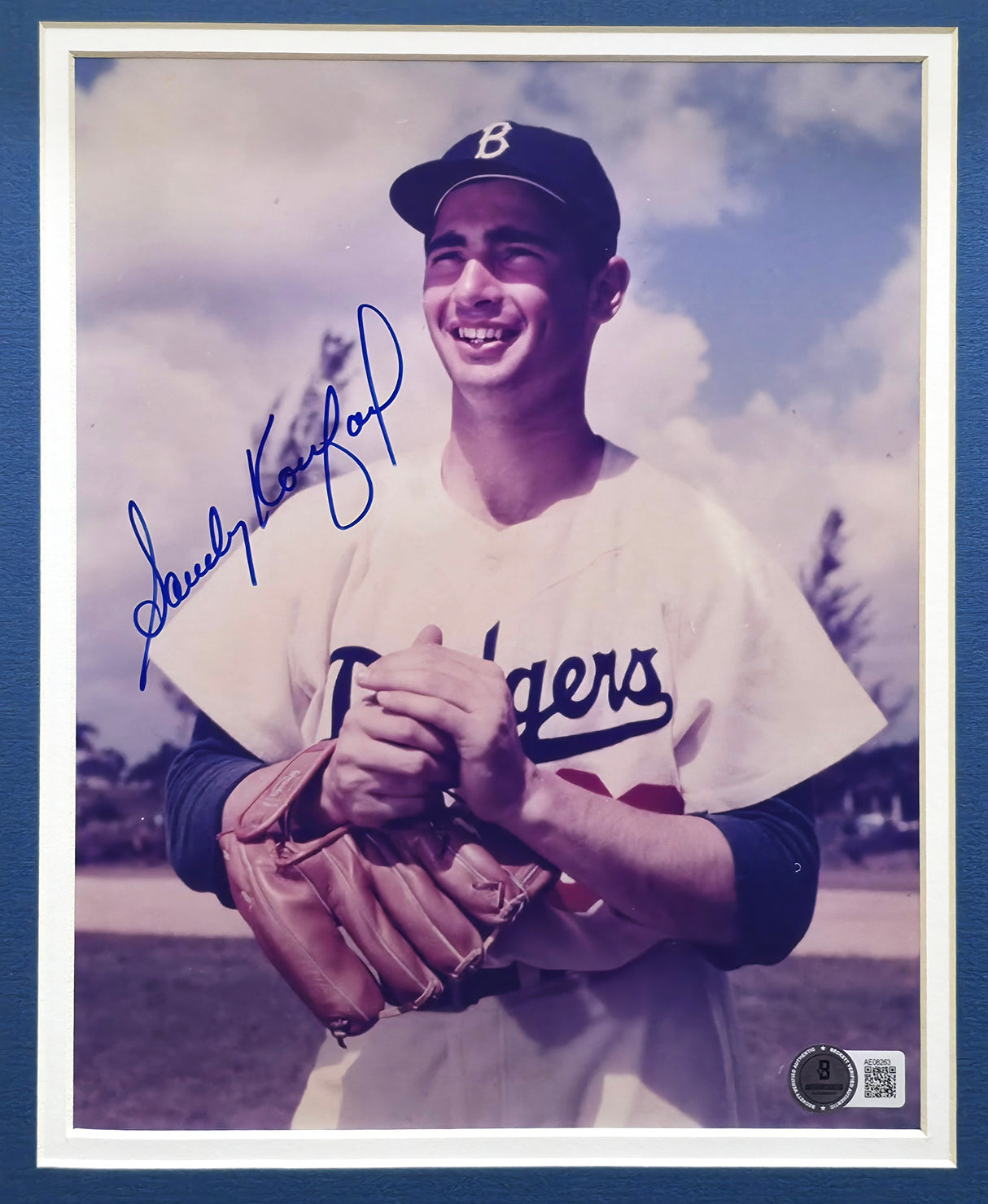 Sandy Koufax Autographed Framed 8x10 Photo Brooklyn Dodgers Beckett BAS #AE08263