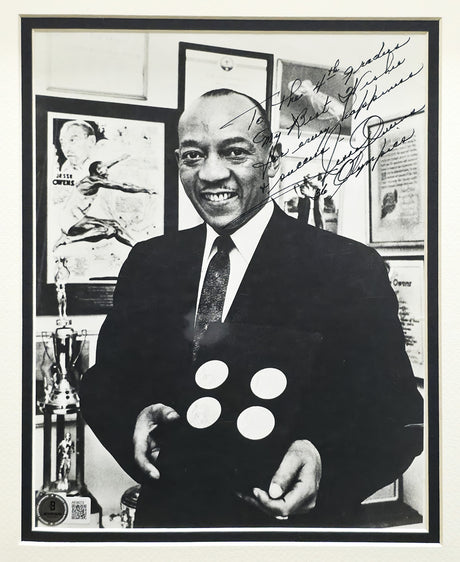 Jesse Owens Autographed Framed 8x10 Photo 1936 Olympics Gold Medalist "To the 4th Graders" Beckett BAS #AE08272