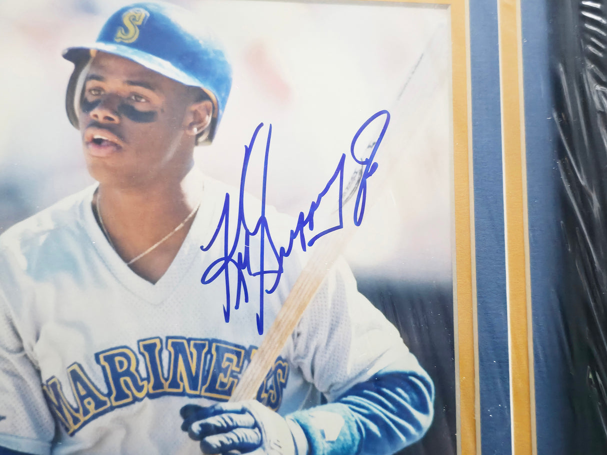 Ken Griffey Jr. Autographed Framed 8x10 Photo Seattle Mariners Vintage Signature Beckett BAS QR #BP55340