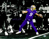 Michael Penix Jr. Autographed 16x20 Photo Washington Huskies Beckett BAS Witness Stock #242583