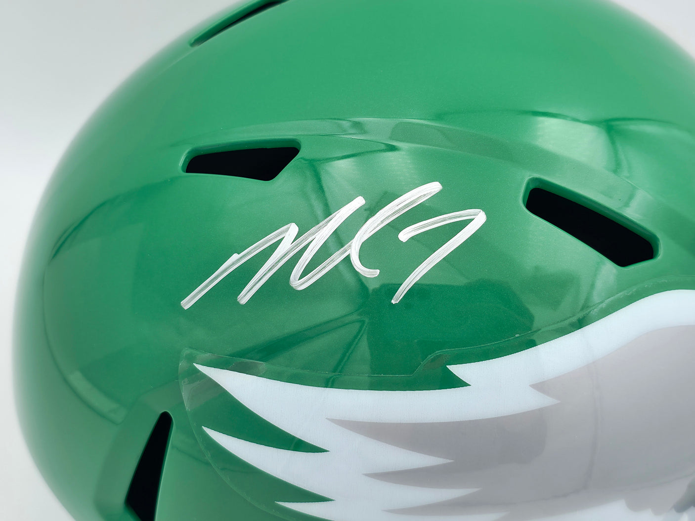 Michael Vick Autographed Philadelphia Eagles 2023 Alternate Kelly Green Full Size Speed Replica Helmet Beckett BAS Witness Stock #243608