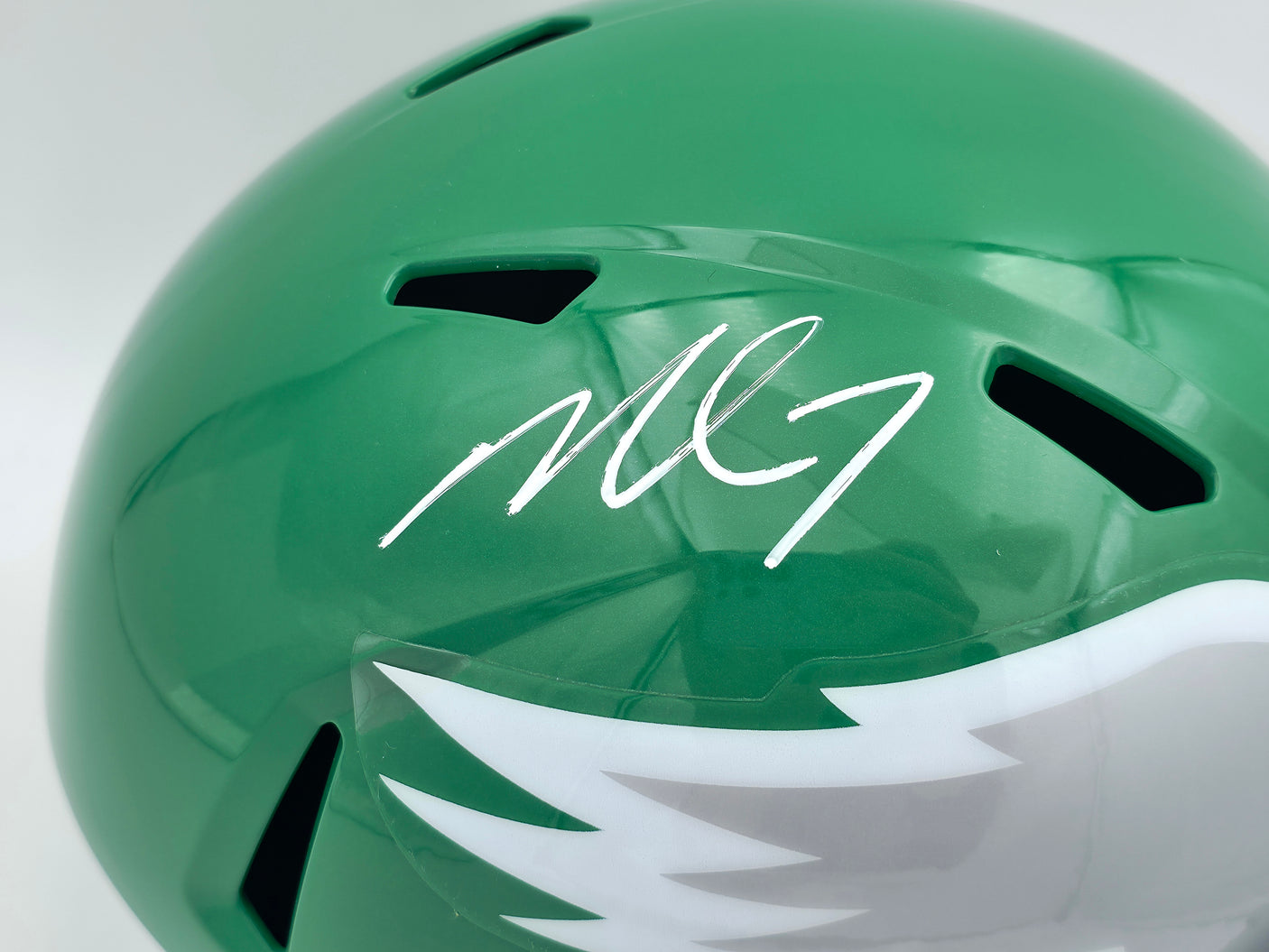 Michael Vick Autographed Philadelphia Eagles 2023 Alternate Kelly Green Full Size Speed Replica Helmet Beckett BAS Witness Stock #243607