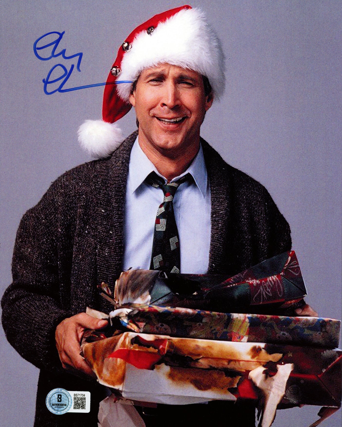 Chevy Chase Autographed 8x10 Photo Christmas Vacation Beckett BAS QR Stock #244046