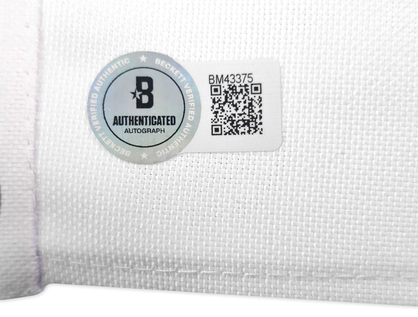 Chevy Chase Autographed White Caddyshack Golf Pin Flag Caddyshack Beckett BAS QR Stock #230656