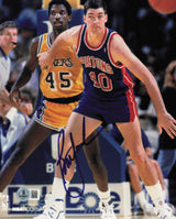 Bill Laimbeer Autographed 8x10 Photo Detroit Pistons Beckett BAS QR #BS30146