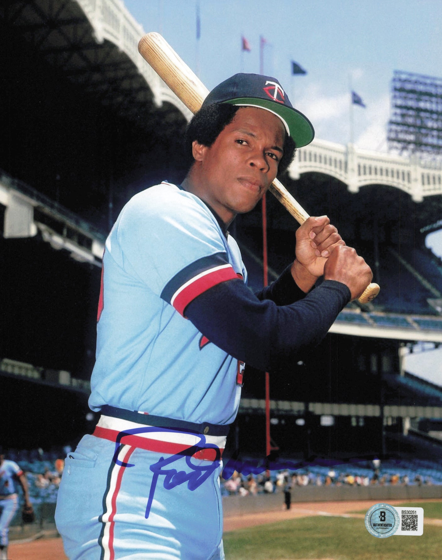 Rod Carew Autographed 8x10 Photo Minnesota Twins Beckett BAS QR #BS30251
