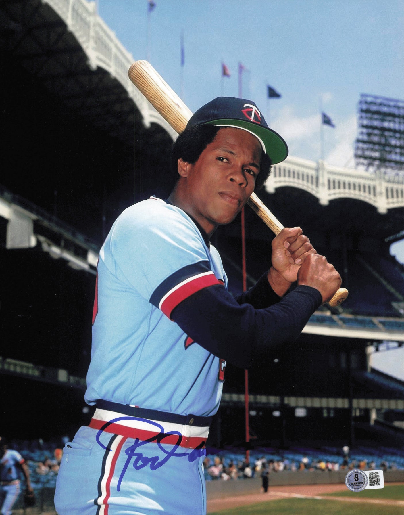 Rod Carew Autographed 11x14 Photo Minnesota Twins Beckett BAS QR #BS30040