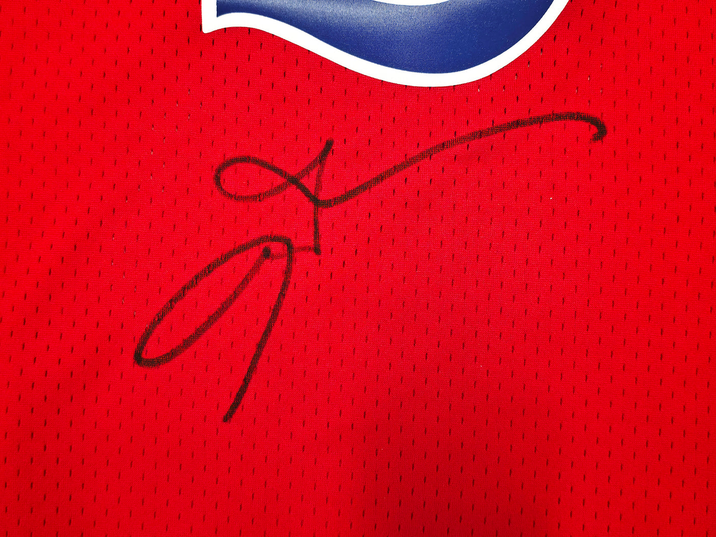 Philadelphia 76ers Allen Iverson Autographed Red Authentic Mitchell & Ness 1996-97 HWC Swingman Jersey Size L Beckett BAS Witness Stock #245737