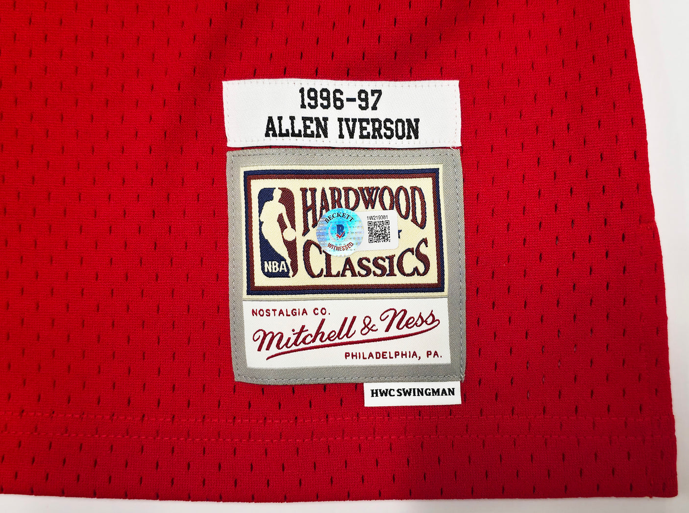 Philadelphia 76ers Allen Iverson Autographed Red Authentic Mitchell & Ness 1996-97 HWC Swingman Jersey Size L Beckett BAS Witness Stock #245737