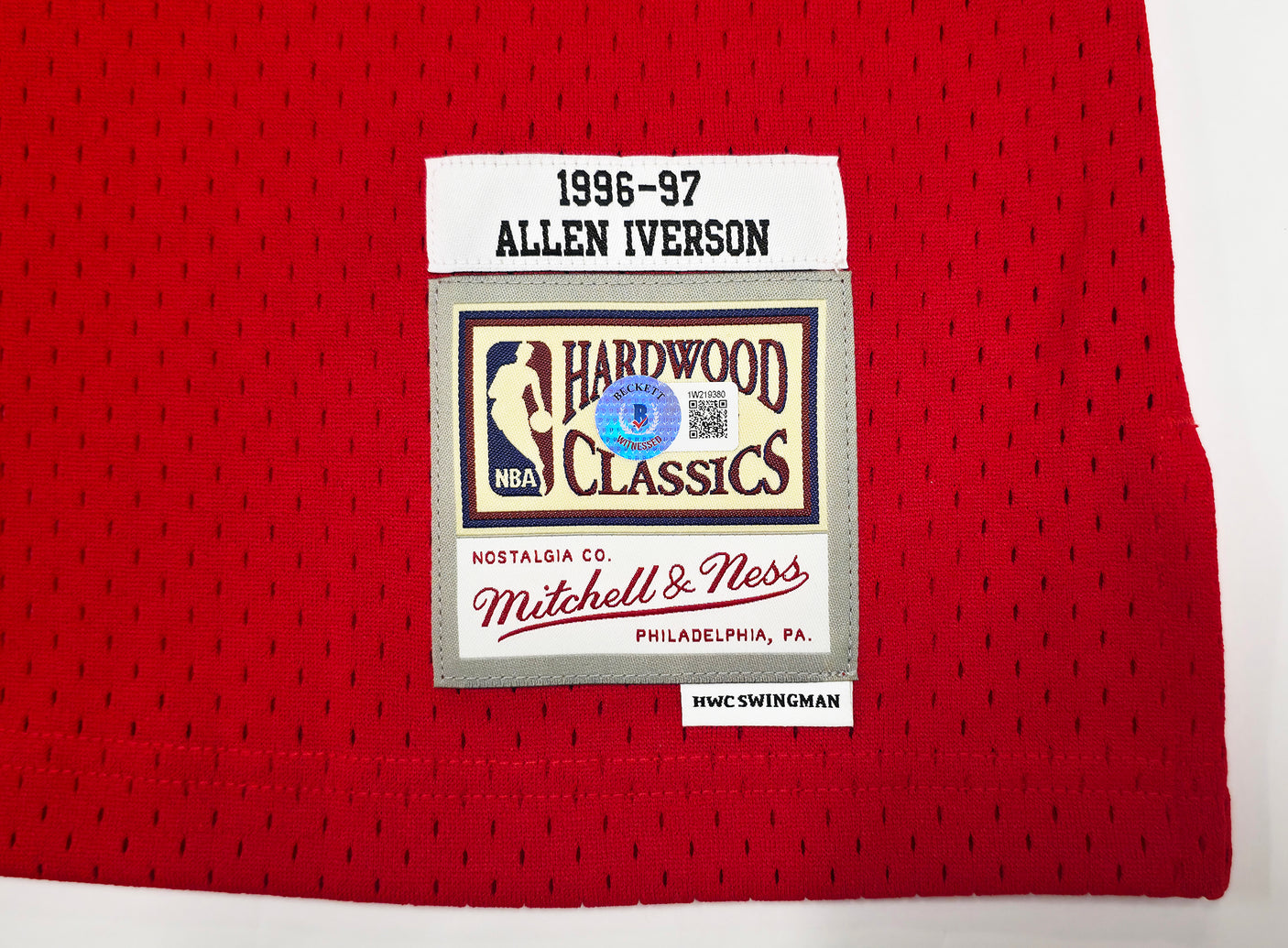 Philadelphia 76ers Allen Iverson Autographed Red Authentic Mitchell & Ness 1996-97 HWC Swingman Jersey Size XL Beckett BAS Witness Stock #245738