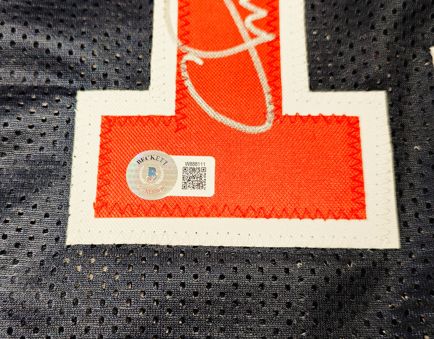 Team USA Chris Mullin Autographed Blue Jersey Beckett BAS Witness Stock #232596
