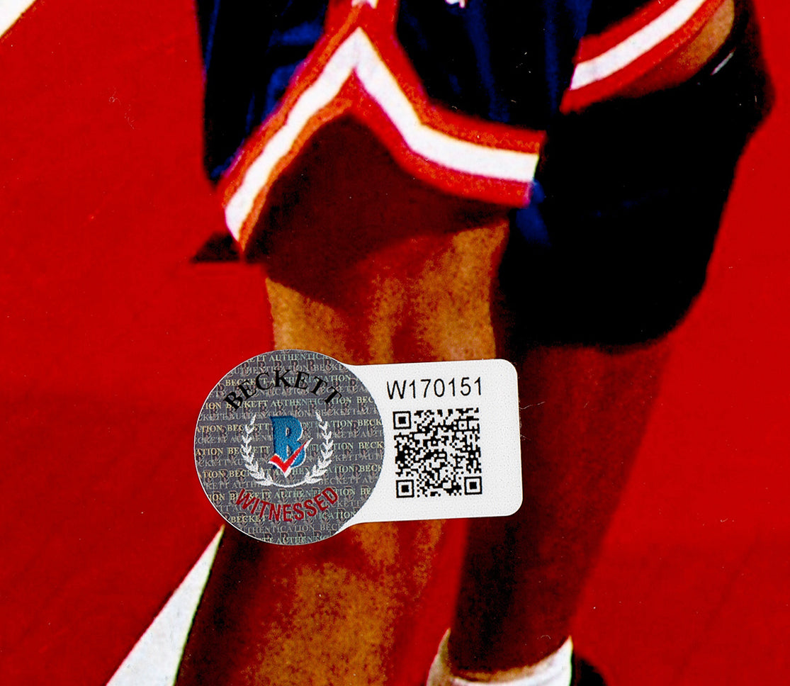 Scottie Pippen Autographed 16x20 Photo Chicago Bulls Dunking Over Patrick Ewing Beckett BAS Witness Stock #232715