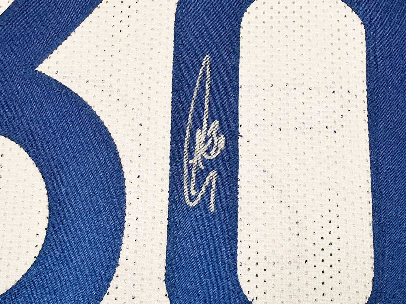 Golden State Warriors Stephen Curry Autographed White Jersey JSA Stock #246198