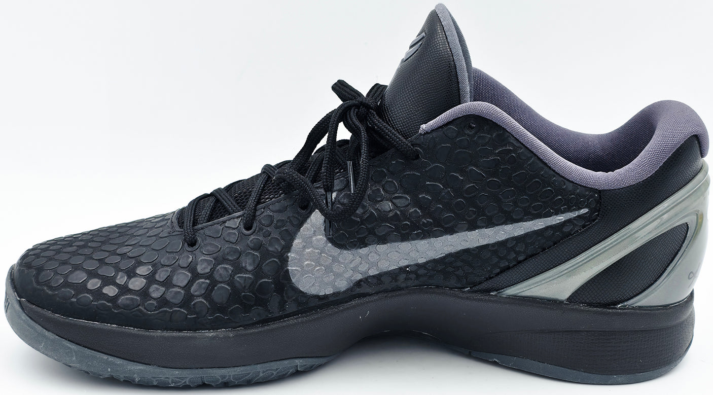 Kobe Bryant Autographed Pair of Black Nike Air Zoom VI Shoes Los Angeles Lakers (Dual Signed) PSA/DNA & #4/8 Panini Holo #PA10830