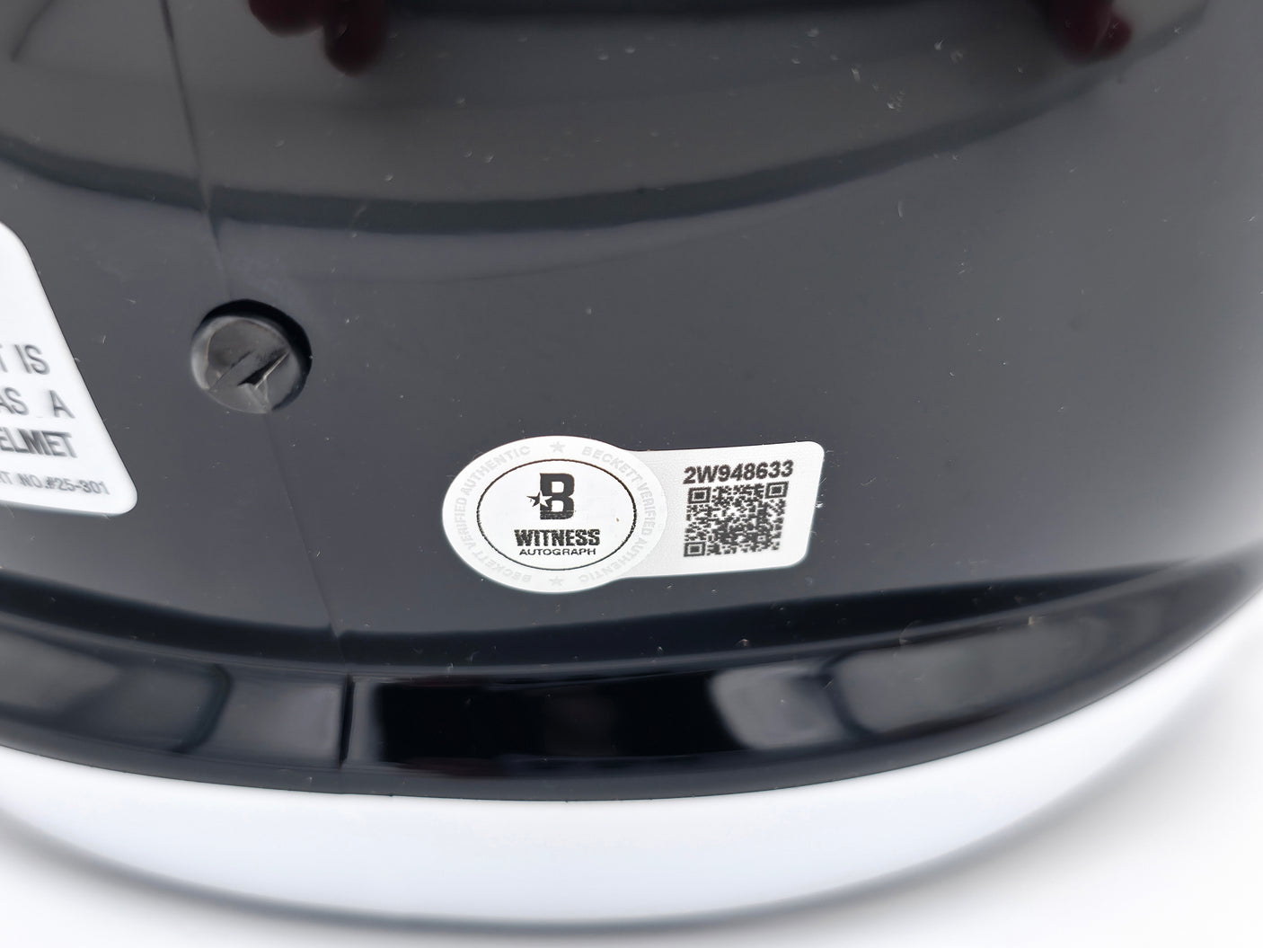 Michael Vick Autographed Philadelphia Eagles 1990-2002 Alternate Black Full Size Replica Speed Helmet Beckett BAS Witness #2W94633
