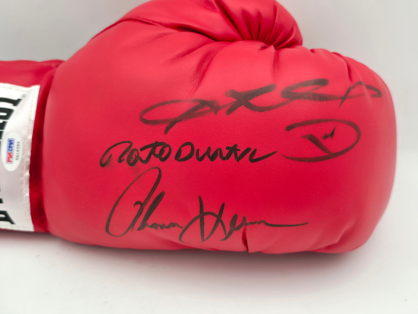 Boxing Greats Autographed Black Everlast Boxing Glove Signed By Sugar Ray Leonard, Thomas "Hitman" Hearns & Roberto Duran RH PSA/DNA #5A16284