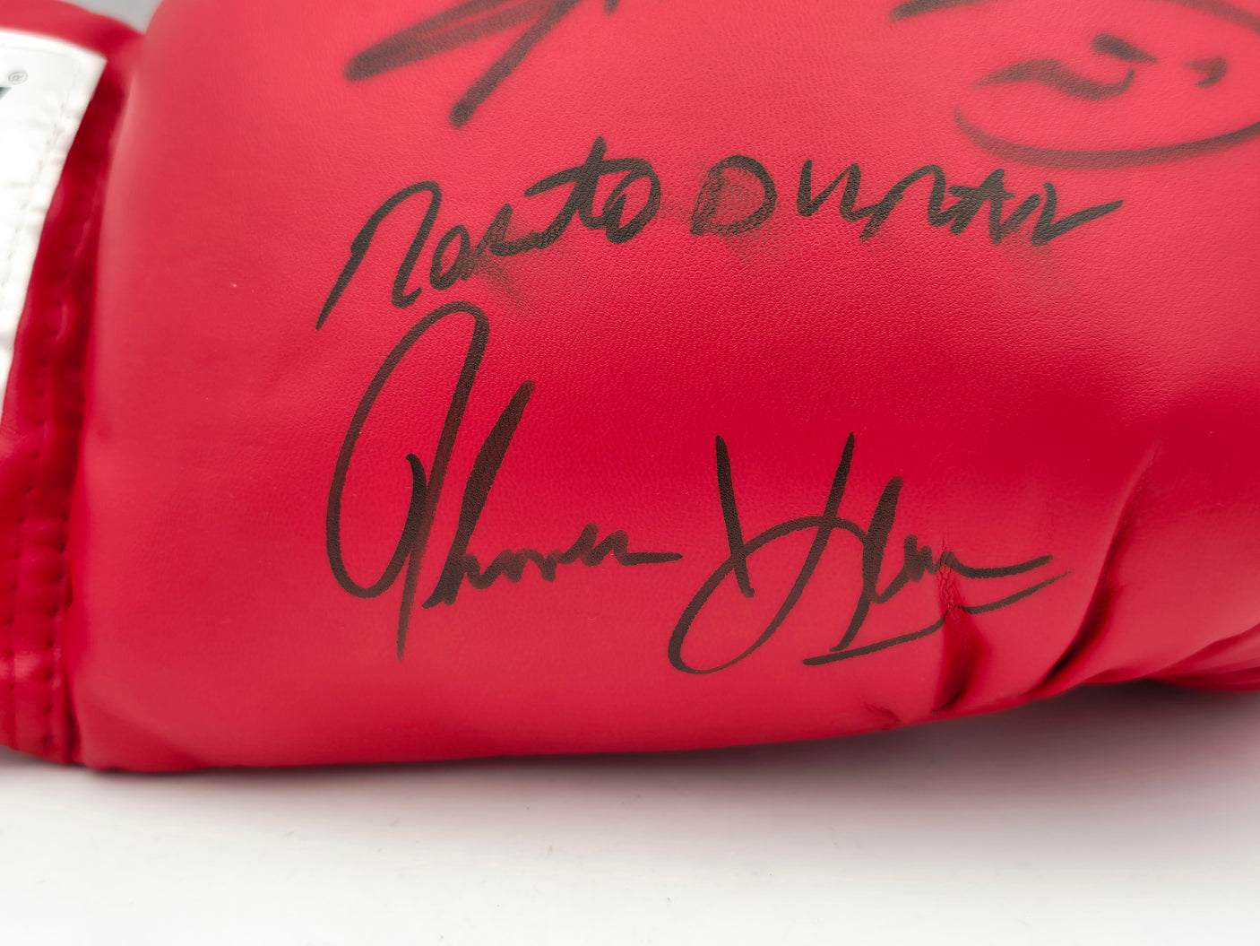 Boxing Greats Autographed Black Everlast Boxing Glove Signed By Sugar Ray Leonard, Thomas "Hitman" Hearns & Roberto Duran RH PSA/DNA #5A16137