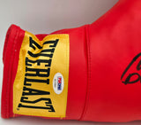 Roberto Duran Autographed Red Everlast Boxing Glove RH (Smudged) PSA/DNA #AC72001