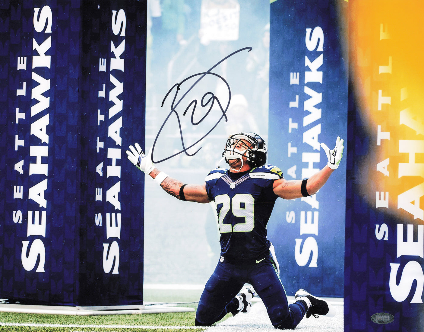 Earl Thomas Autographed 11x14 Photo Seattle Seahawks MCS Holo #64204
