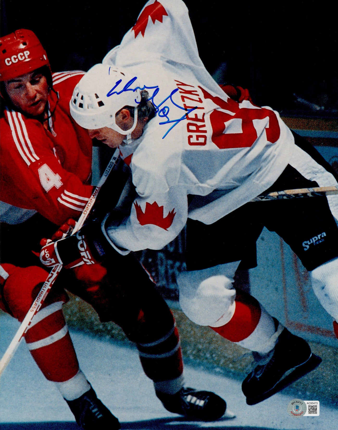 Wayne Gretzky Autographed 11x14 Photo Team Canada Beckett BAS #AC95473