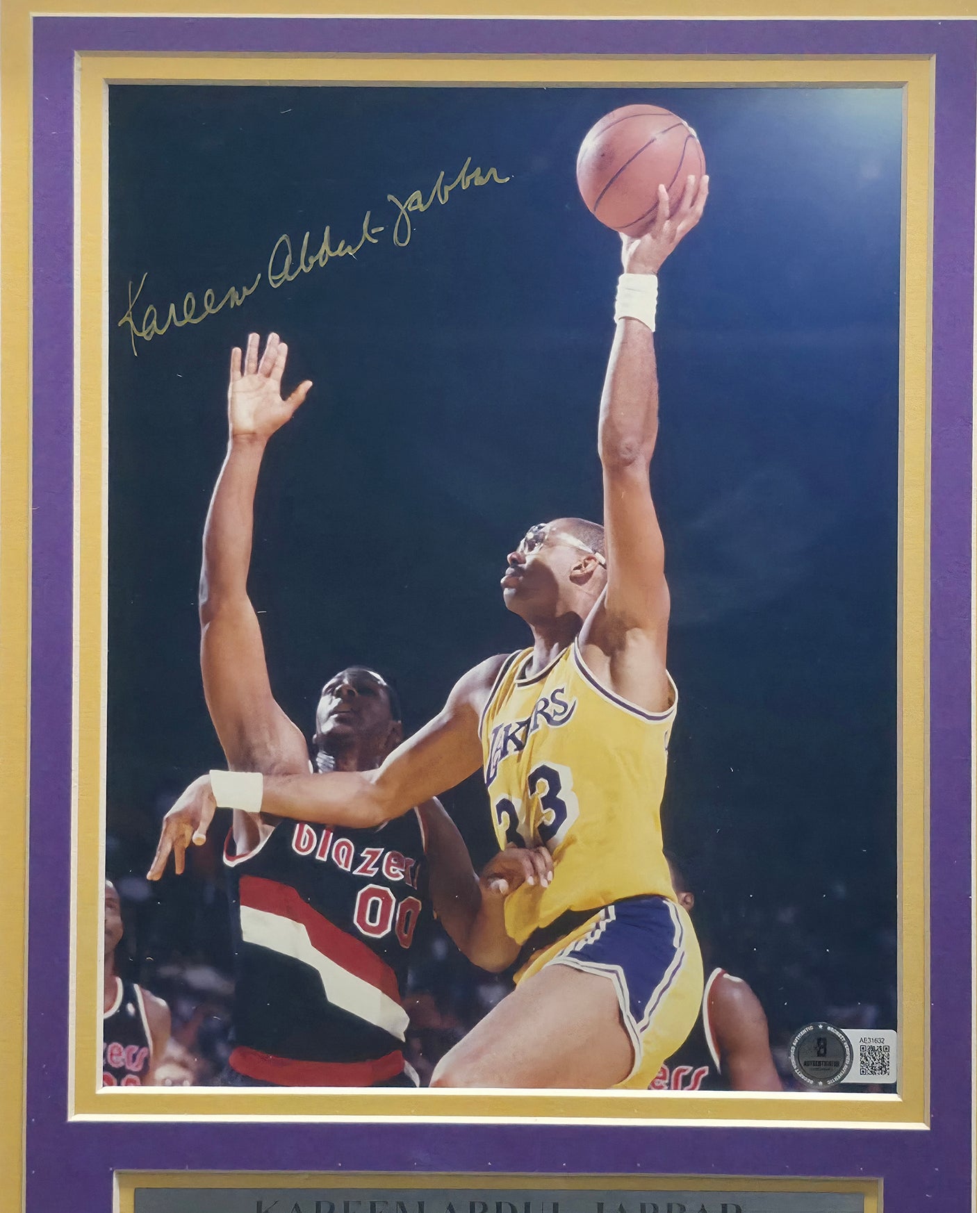Kareem Abdul Jabbar Autographed Framed 8x10 Photo Los Angeles Lakers Full Name Beckett BAS QR #AE31632