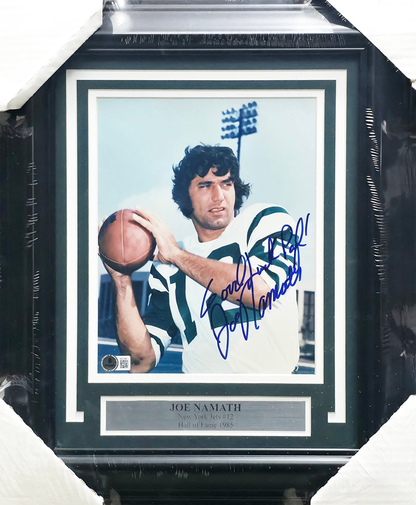 Joe Namath Autographed Framed 8x10 Photo New York Jets "Good Luck Pal!" Beckett BAS QR #AE31689