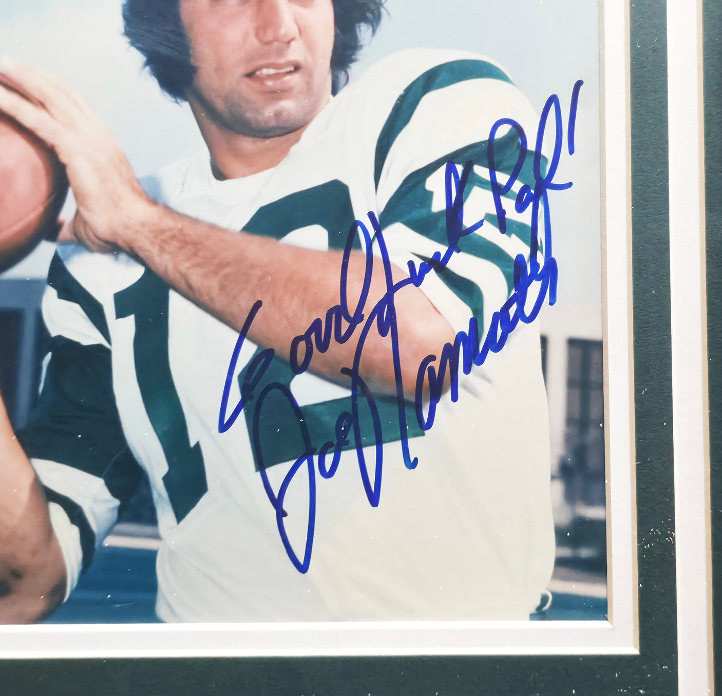 Joe Namath Autographed Framed 8x10 Photo New York Jets "Good Luck Pal!" Beckett BAS QR #AE31689