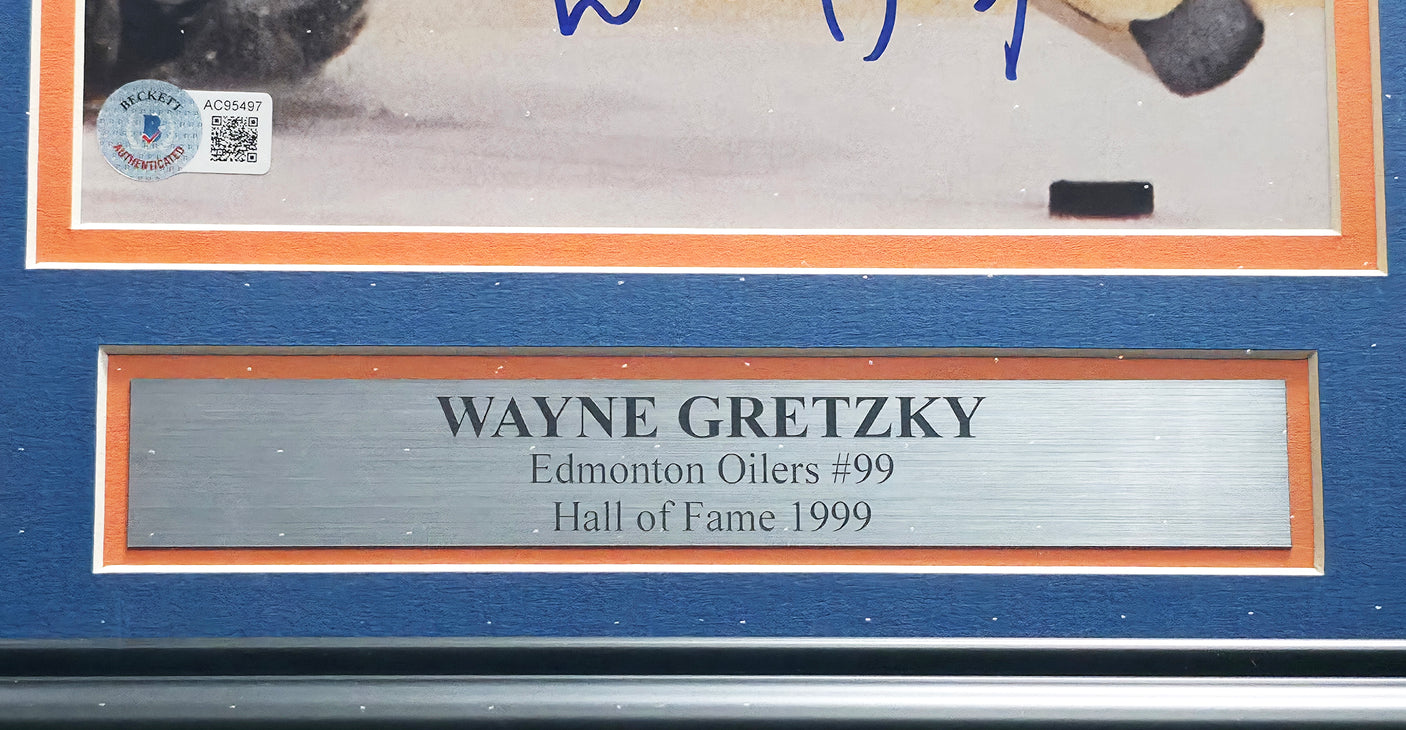Wayne Gretzky Autographed Framed 8x10 Photo Edmonton Oilers Beckett BAS #AC95497