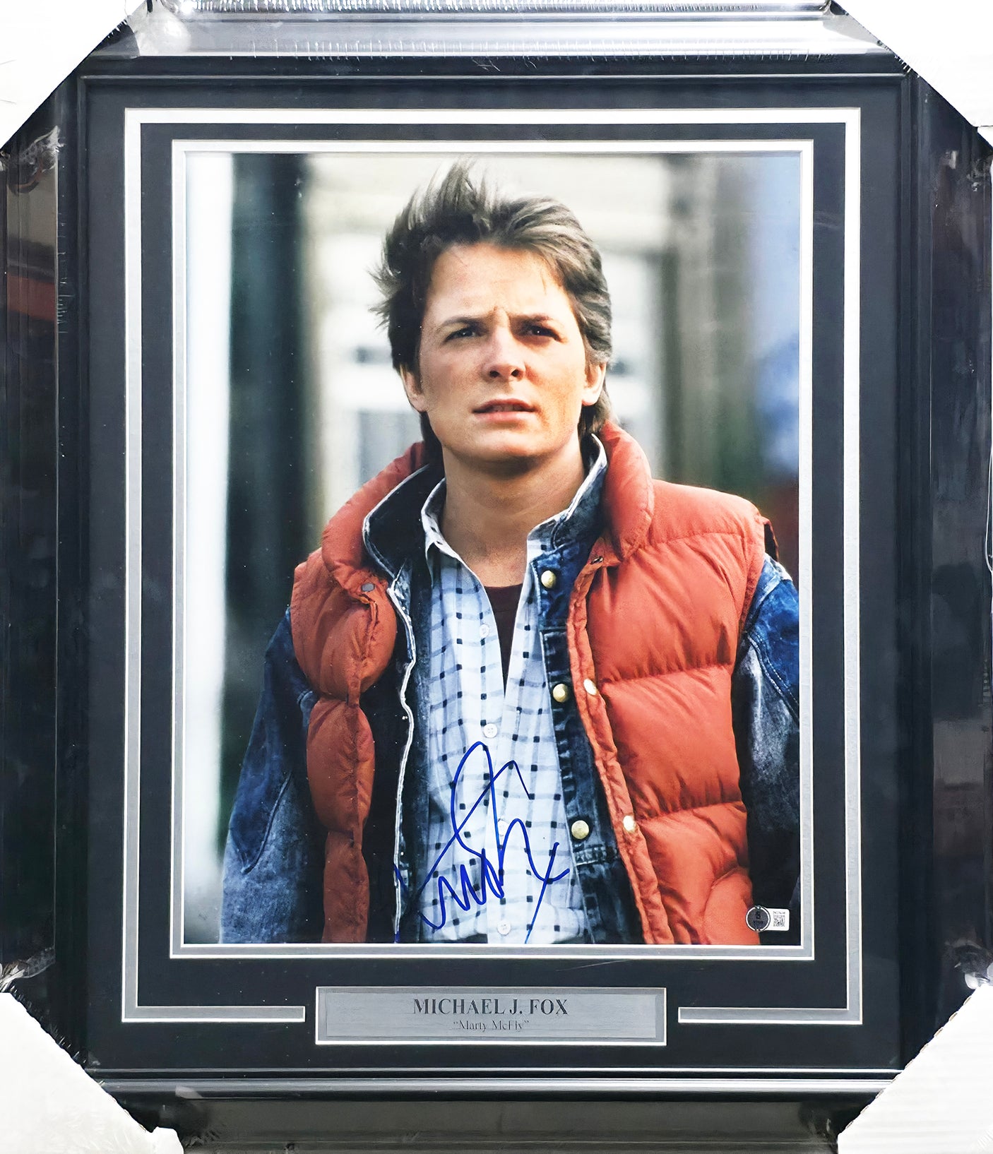 Michael J. Fox Autographed Framed 16x20 Photo Back to the Future (Damaged) Beckett BAS Witness #2W276348