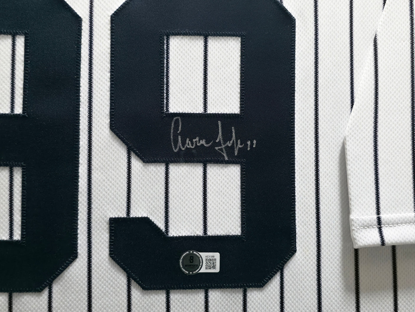 New York Yankees Aaron Judge Autographed Framed White Nike Jersey (Damaged Nameplate) Beckett BAS #AE31368
