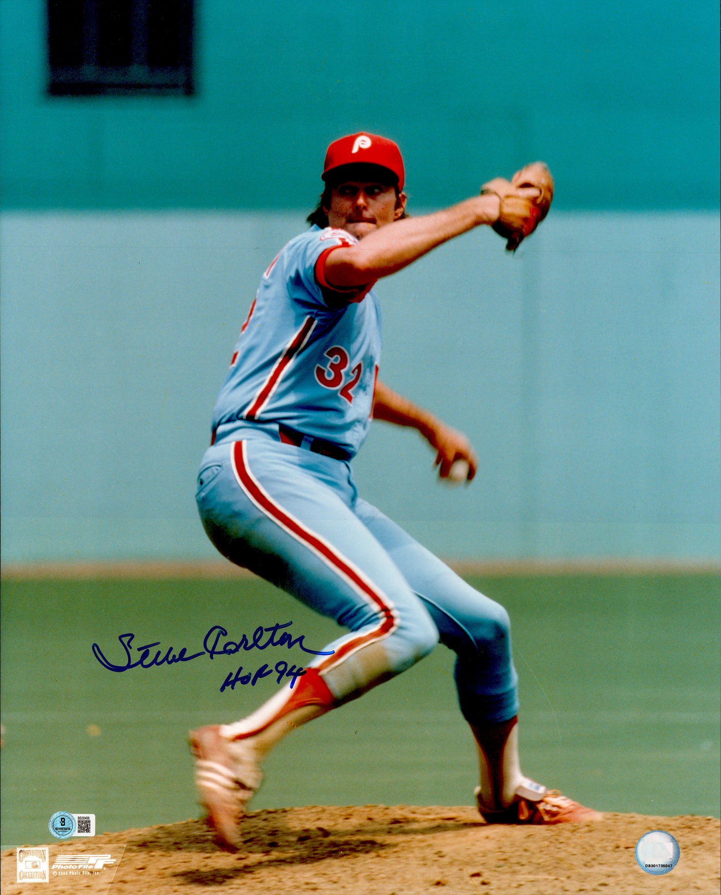 Steve Carlton Autographed 16x20 Photo Philadelphia Phillies Beckett BAS QR #BS30406