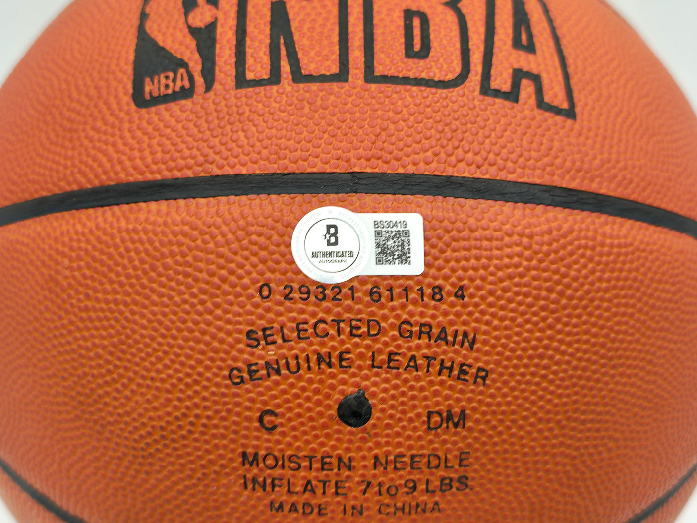Moses Malone Autographed Spalding NBA Leather Game Basketball Philadelphia 76ers "#2" Beckett BAS QR #BS30419