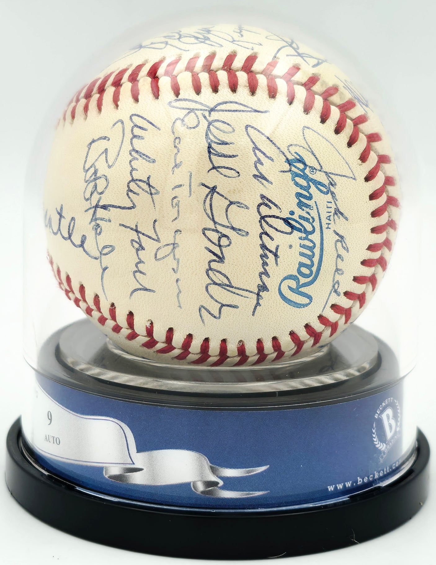 1961 New York Yankees Team Autographed Official AL Baseball World Series Champs Auto Grade Mint 9 With 34 Signatures Including Mickey Mantle Beckett BAS #18284892