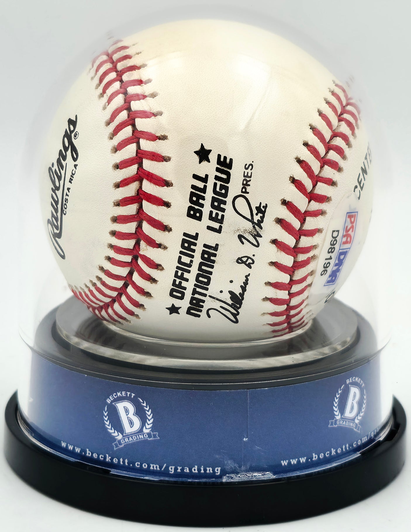 Willie Mays Autographed Official NL Baseball San Francisco Giants Auto Grade Mint 9 PSA/DNA & Beckett BAS #18285589