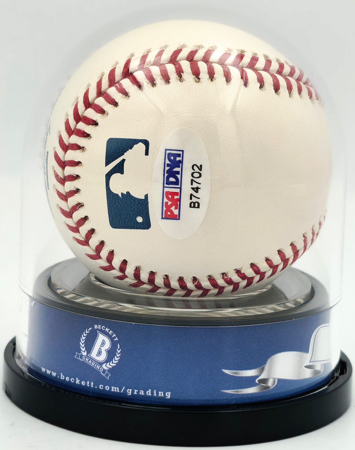 Willie Mays Autographed Official MLB Baseball San Francisco Giants Auto Grade Mint 9 WM Holo, PSA/DNA & Beckett BAS #18285595