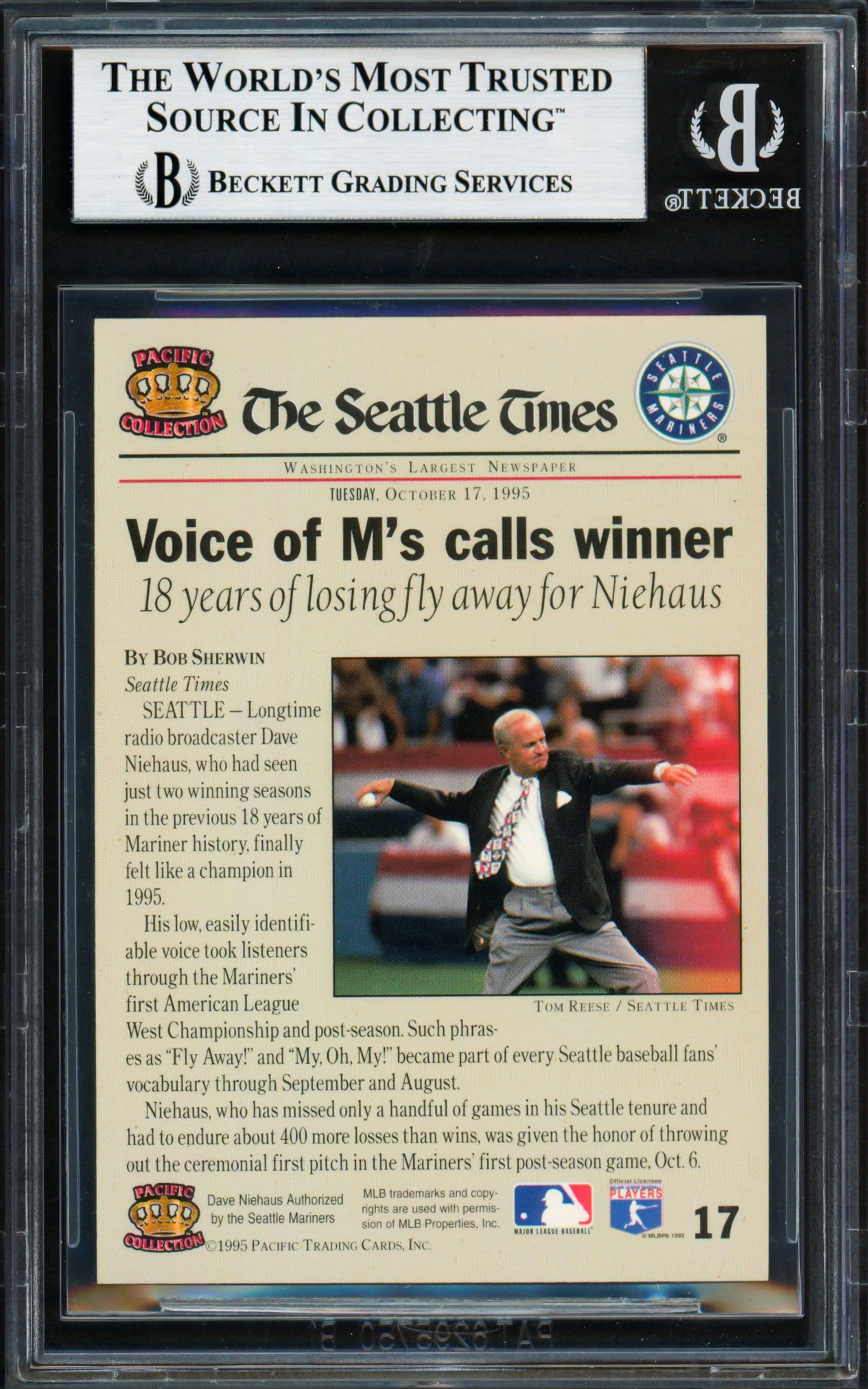Dave Niehaus Autographed 1995 Pacific Card #17 Seattle Mariners Beckett BAS #18283508