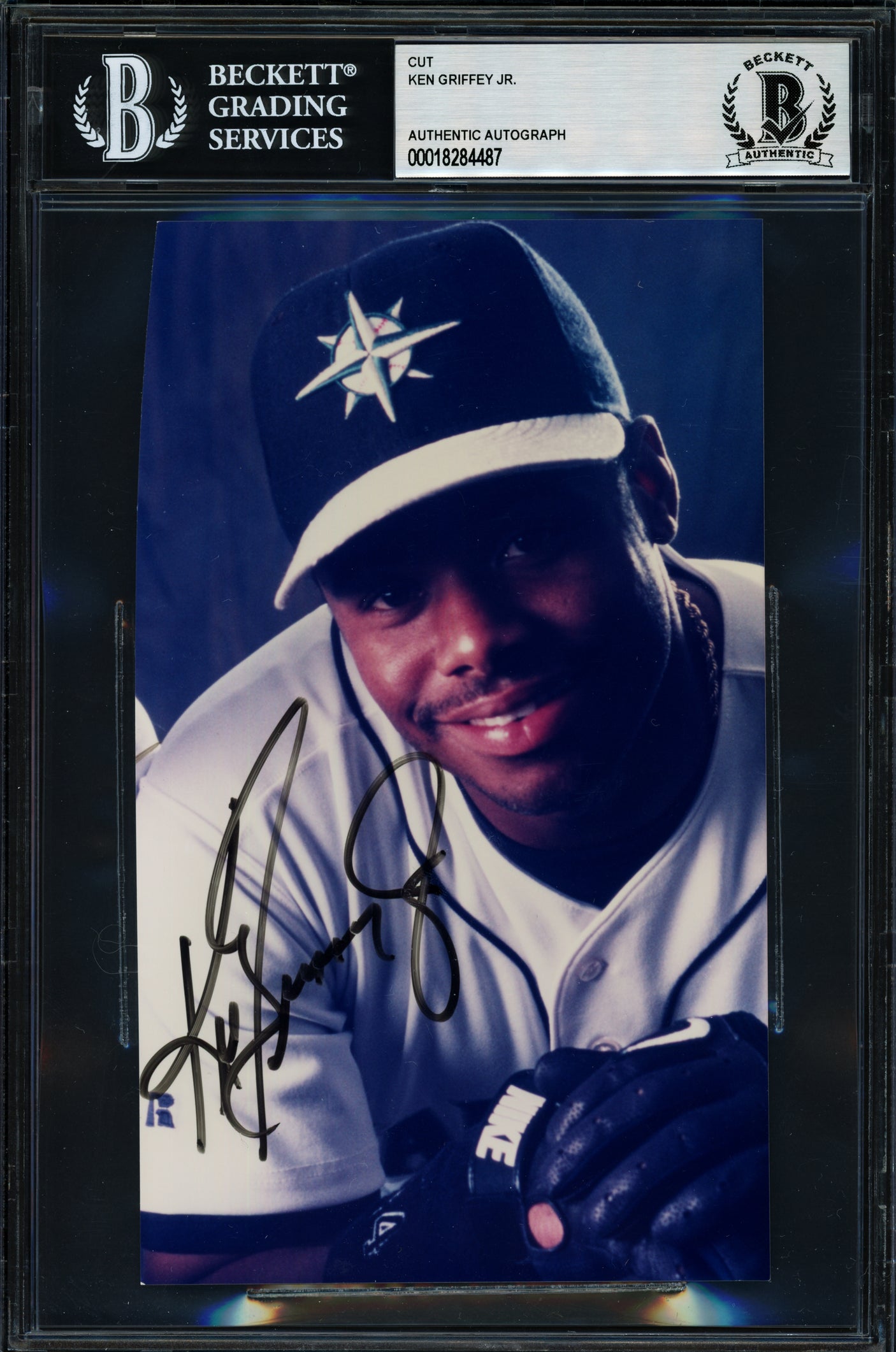 Ken Griffey Jr Autographed 4"x7" Photo Seattle Mariners Beckett BAS #18284487