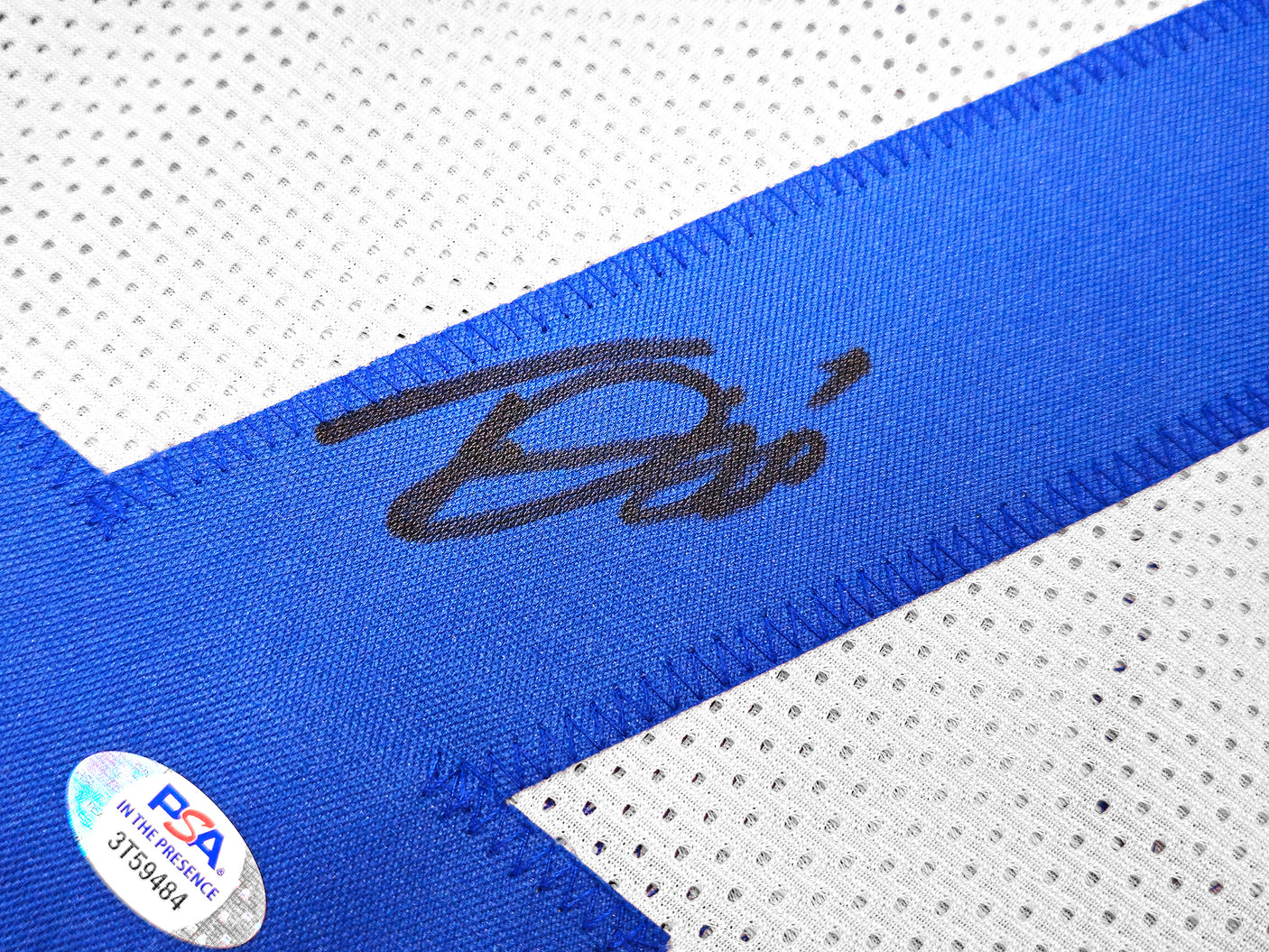 Dallas Cowboys Trevon Diggs Autographed White Jersey PSA/DNA Stock #233667