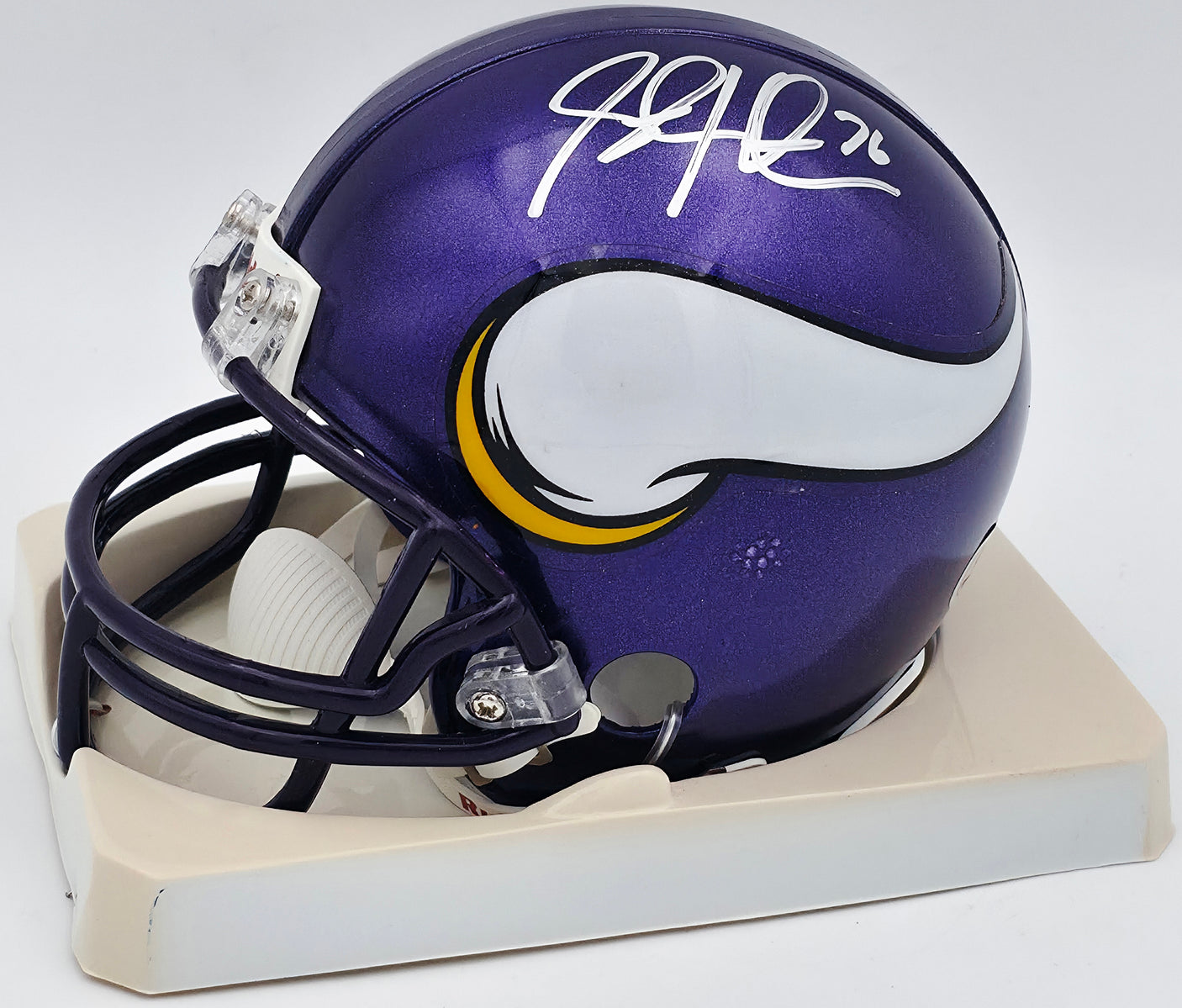 Steve Hutchinson Autographed Minnesota Vikings Purple Mini Helmet Beckett BAS QR #BS30342