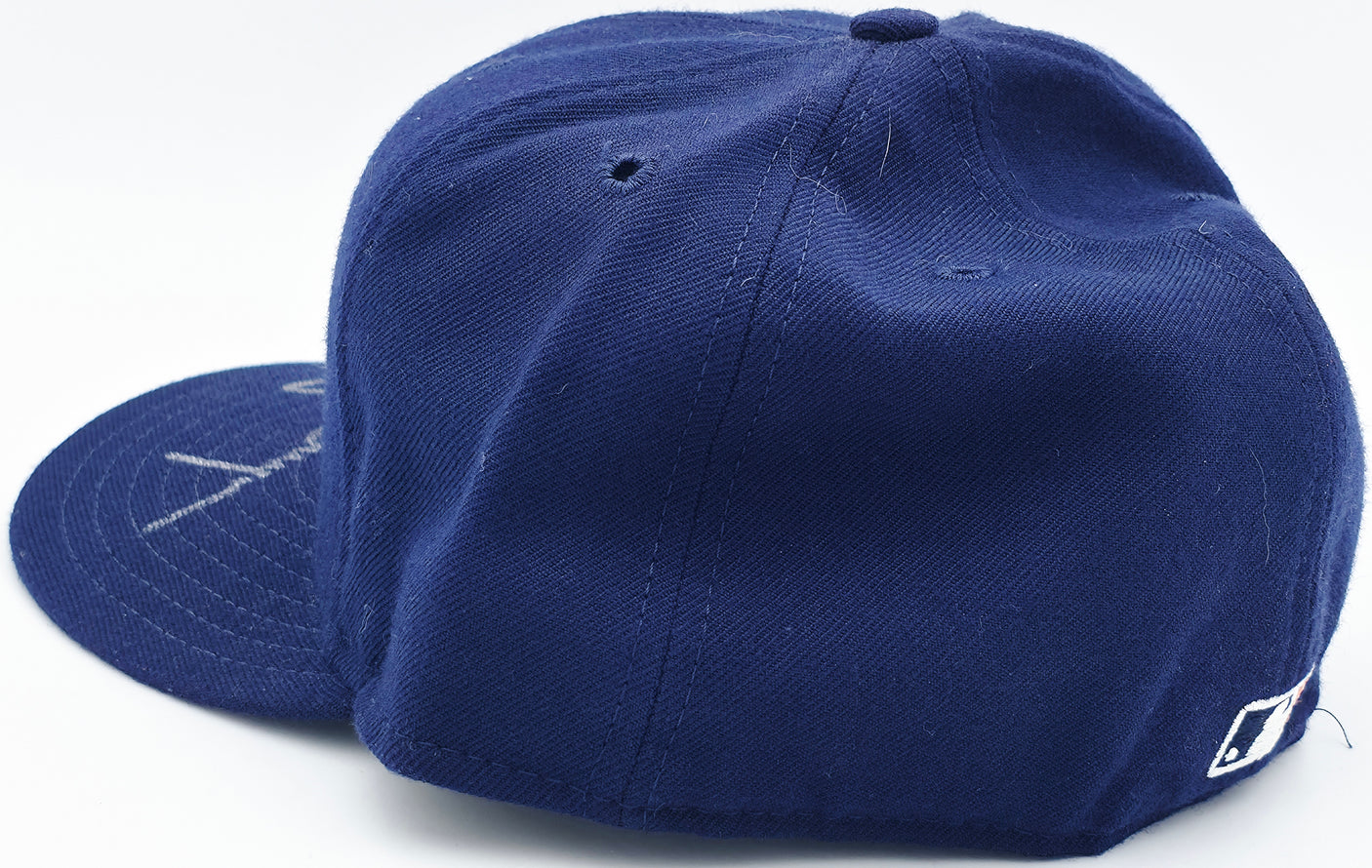 Tony Gwynn Autographed Blue Fleer New Era Hat San Diego Padres Beckett BAS QR #BS30299
