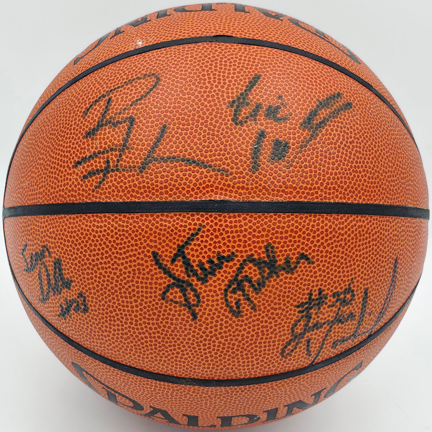 1992-93 Michigan Wolverines Team Autographed Spalding Leather Basketball With 11 Signatures Including Jalen Rose Beckett BAS #AE16699