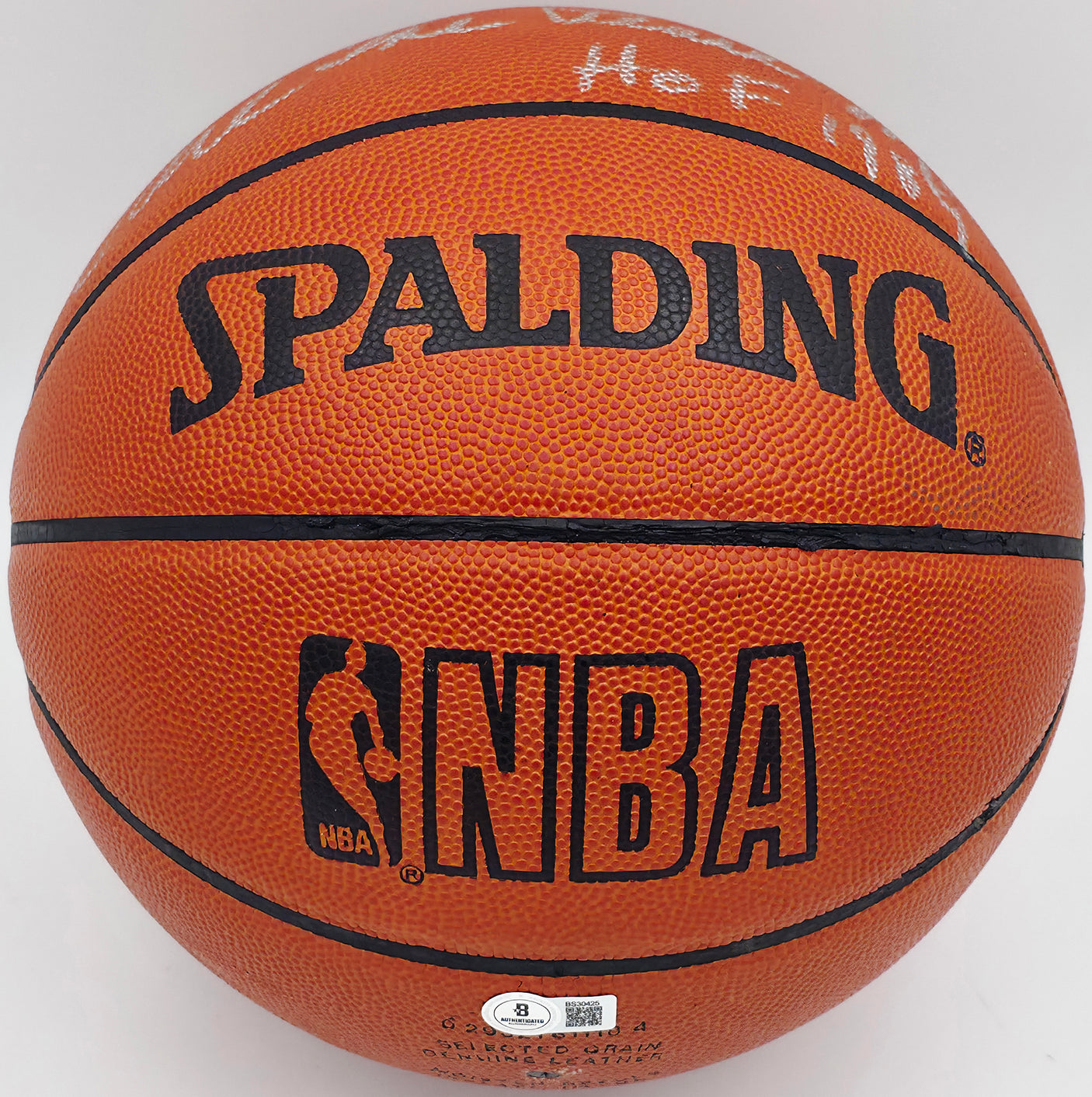 Earl The Pearl Monroe Autographed Spalding NBA Game Ball Basketball New York Knicks "HOF 1989" Beckett BAS QR #BS30425