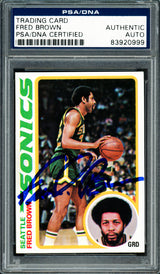 Downtown Fred Brown Autographed 1978-79 Topps Card #59 Seattle Supersonics PSA/DNA #83920999
