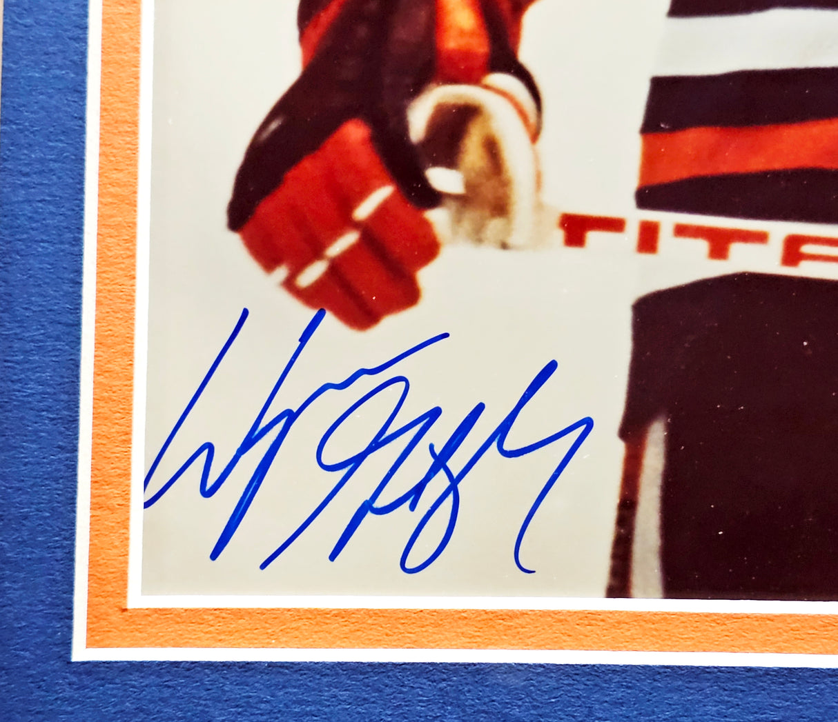 Wayne Gretzky Autographed Framed 8x10 Photo Edmonton Oilers Beckett BAS #AC56664