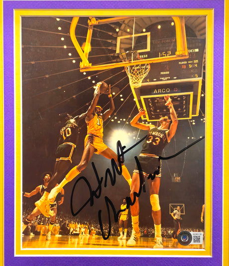 Wilt Chamberlain Autographed Framed 8x10 Photo Los Angeles Lakers Beckett BAS #AC85118