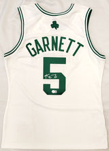 Boston Celtics Kevin Garnett Autographed White Mitchell & Ness 2007-08 Hardwood Classics NBA Finals Patch Jersey Size M Beckett BAS Witness #WV46232