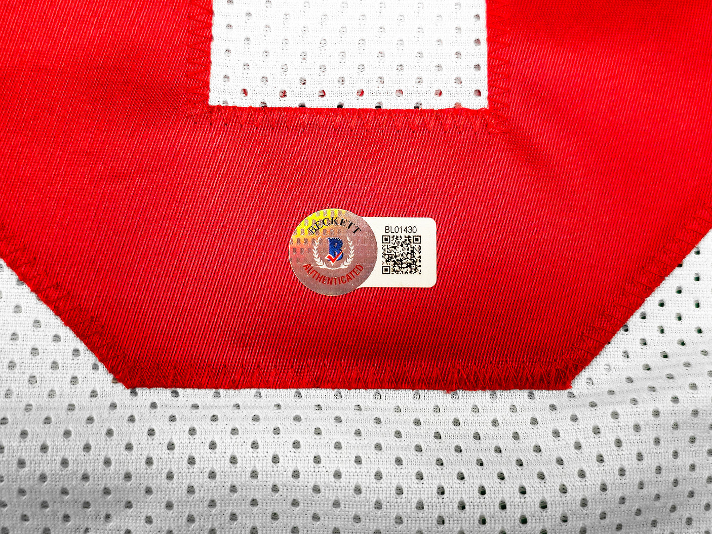 San Francisco 49ers NaVorro Bowman Autographed White Jersey Beckett BAS QR Stock #234528